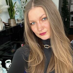 Meet your Posher, Sonya